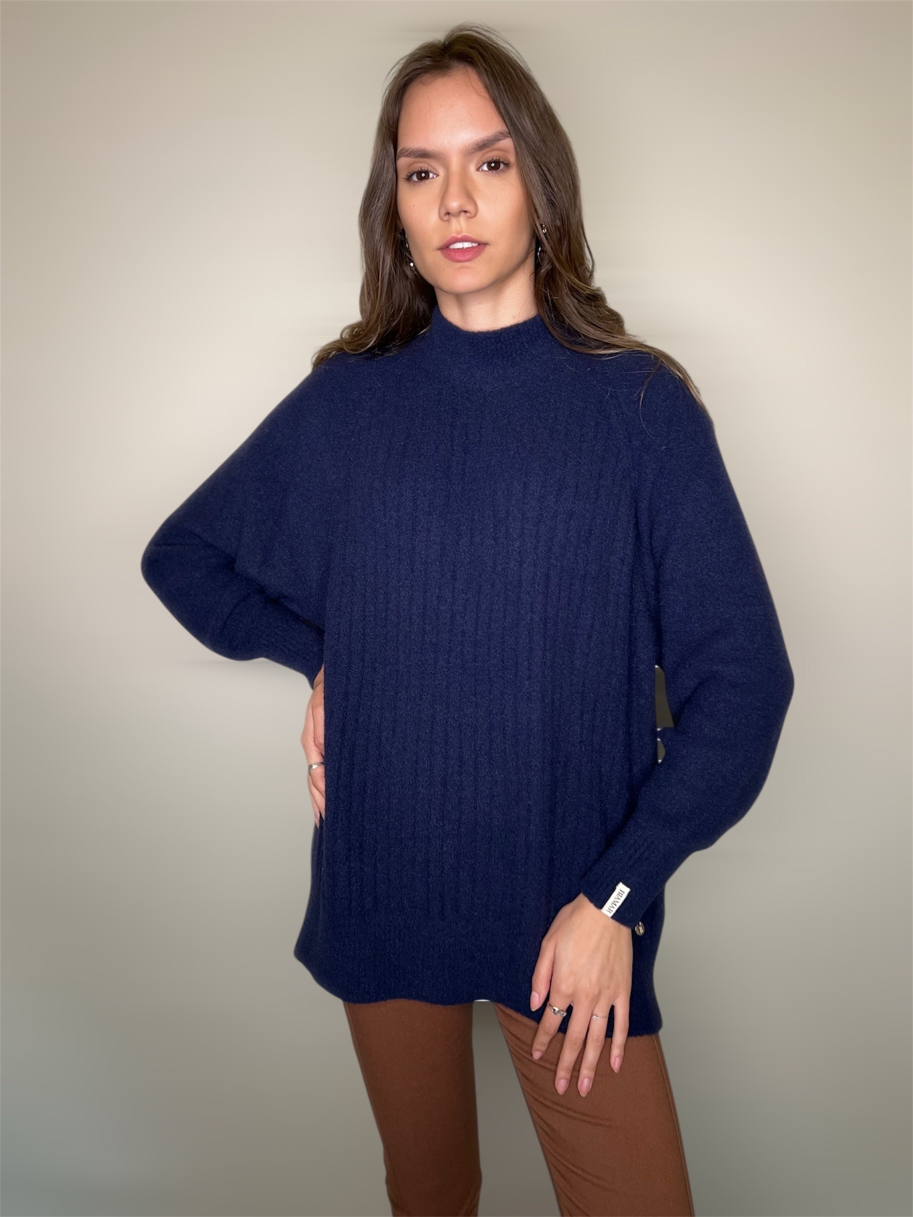 BLUSA FIO PLUMA BIAMAR CANELADA AZUL MARINHO