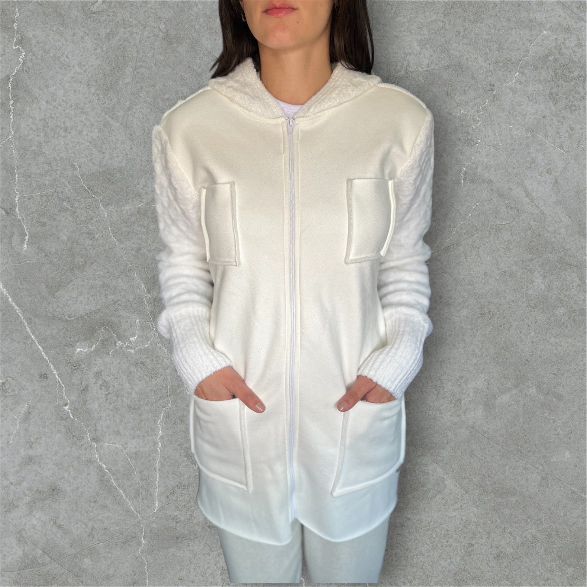 CASACO PARKA ROSA POÁ TRICO COM CAPUZ BRANCO