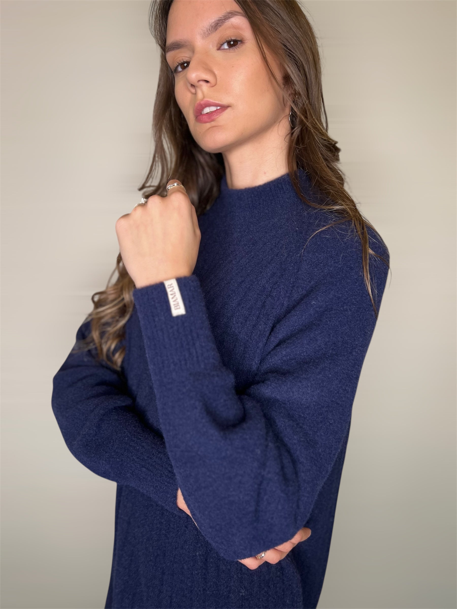 BLUSA FIO PLUMA BIAMAR CANELADA AZUL MARINHO